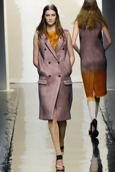 Look 33